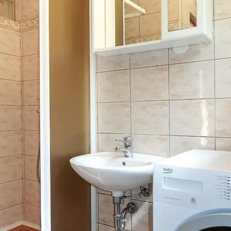 Maravic - Mlk161 By Interhome *