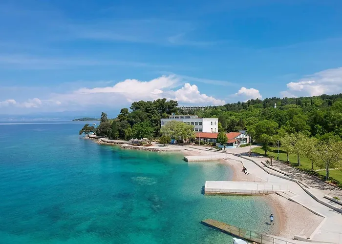 Maravic-2 By Interhome